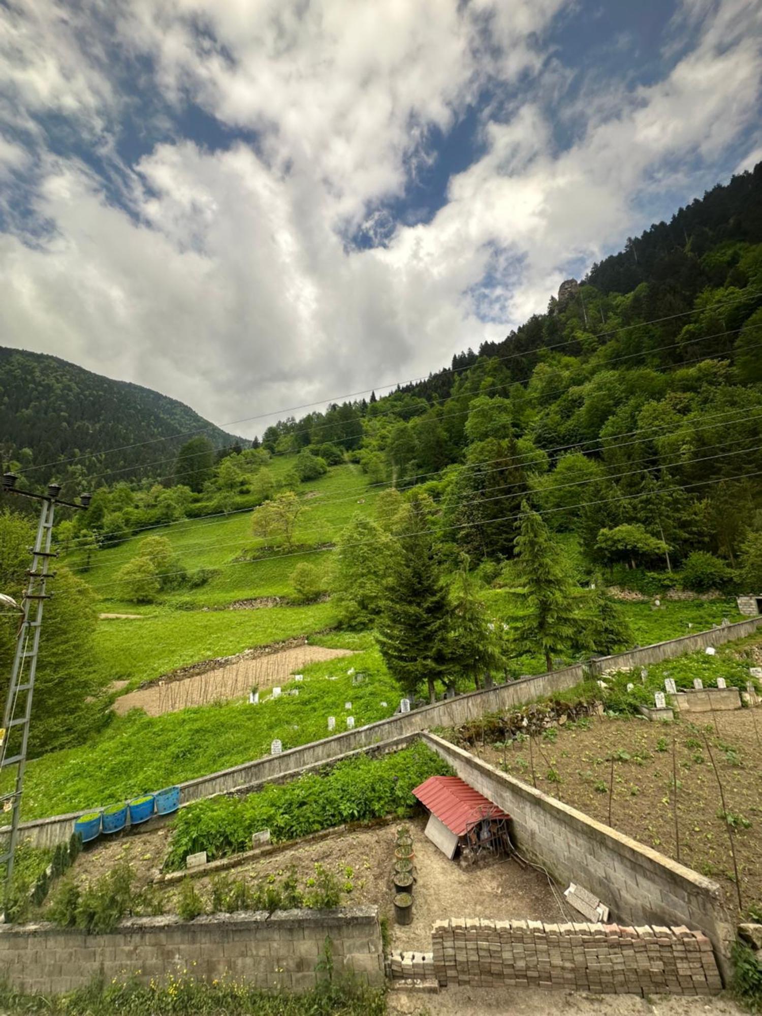 Ucan Pansiyon Caykara ภายนอก รูปภาพ